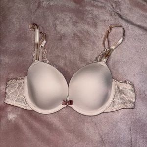 AUDEN plunge coverage lightly lined t-shirt bra